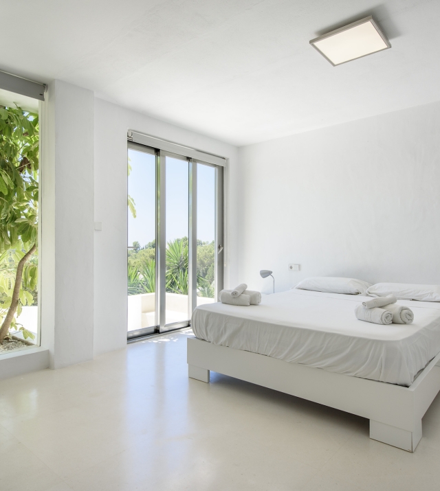 Resa Estates modern villa for sale te koop Cala Tarida Ibiza bedroo m7.jpg
